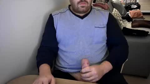 FloFrenchCurv288 online show from November 28, 2025, 11:40 pm