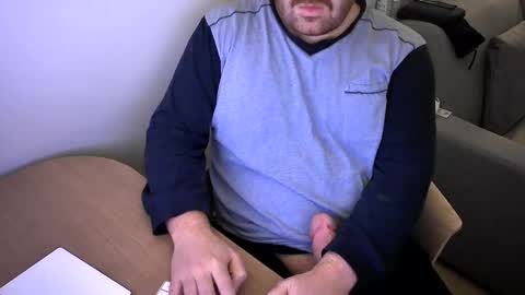 FloFrenchCurv288 online show from February 20, 2026, 11:38 pm