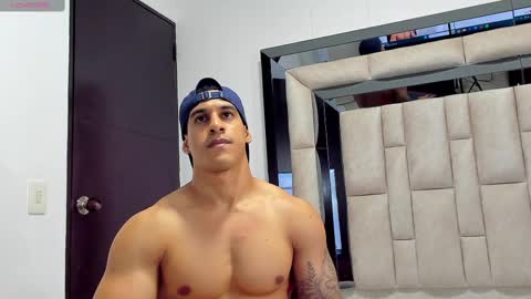 Snapshot of duran_dhikol1 chatting on February 12, 2025, 5:37 am duran_dhikol1 online show from February 12, 2025, 5:37 am
