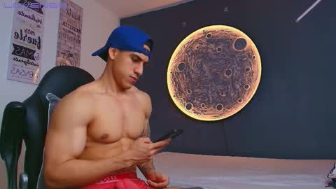 duran_dhikol1 online show from March 23, 2026, 4:16 am