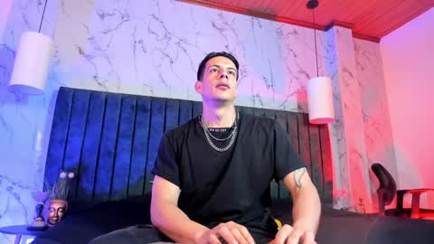 Snapshot of dustin_sonne chatting on May 4, 2026, 3:35 am Dustin Sonne online show from May 4, 2026, 3:35 am