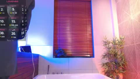 Snapshot of dustin_sonne chatting on May 17, 2026, 3:37 am Dustin Sonne online show from May 17, 2026, 3:37 am