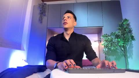 Snapshot of dustin_sonne chatting on May 29, 2026, 3:48 am Dustin Sonne online show from May 29, 2026, 3:48 am