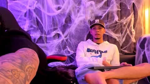 dustinandjordan online show from October 10, 2025, 6:12 am