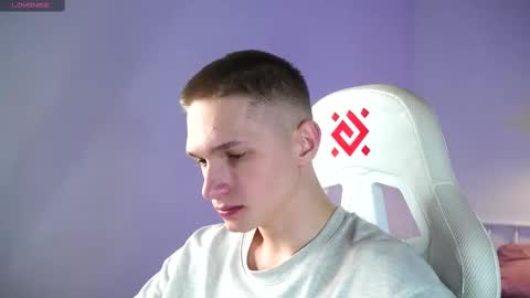 Dustyn online show from March 10, 2025, 6:12 pm