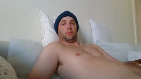 Snapshot of dustyroy09 chatting on October 14, 2025, 11:38 pm dustyroy09 online show from October 14, 2025, 11:38 pm