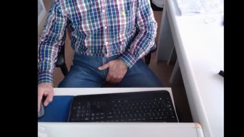 Snapshot of dutchpornking2 chatting on January 14, 2025, 7:59 am dutchpornking2 online show from January 14, 2025, 7:59 am