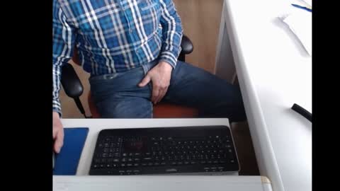 Snapshot of dutchpornking2 chatting on January 18, 2025, 11:32 am dutchpornking2 online show from January 18, 2025, 11:32 am