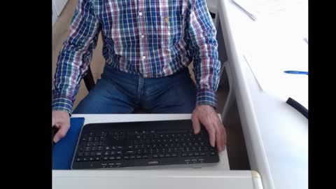 Snapshot of dutchpornking2 chatting on January 27, 2025, 10:06 am dutchpornking2 online show from January 27, 2025, 10:06 am