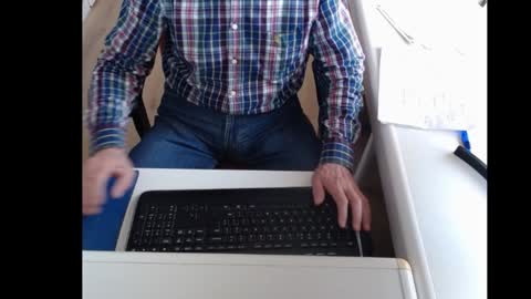 Snapshot of dutchpornking2 chatting on February 1, 2025, 8:39 am dutchpornking2 online show from February 1, 2025, 8:39 am