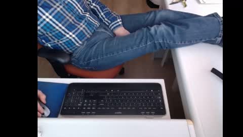 Snapshot of dutchpornking2 chatting on February 23, 2025, 4:24 pm dutchpornking2 online show from February 23, 2025, 4:24 pm