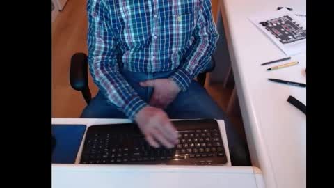 Snapshot of dutchpornking2 chatting on February 28, 2025, 8:09 am dutchpornking2 online show from February 28, 2025, 8:09 am