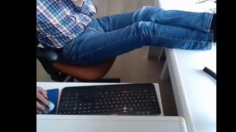 Snapshot of dutchpornking2 chatting on February 28, 2025, 11:25 am dutchpornking2 online show from February 28, 2025, 11:25 am