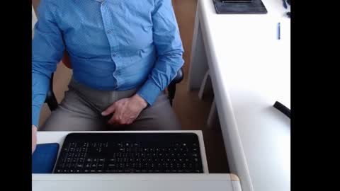 dutchpornking2 online show from November 25, 2025, 8:03 am