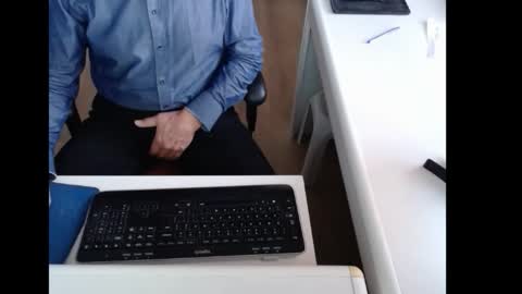 dutchpornking2 online show from December 15, 2025, 7:56 am