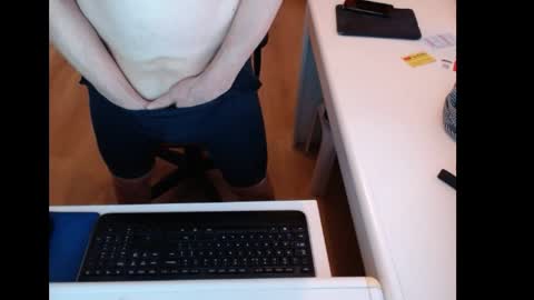 Snapshot of dutchpornking2 chatting on April 28, 2026, 6:29 am dutchpornking2 online show from April 28, 2026, 6:29 am