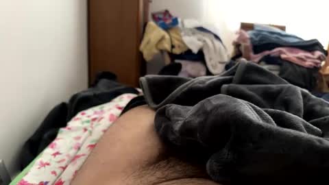 Snapshot of dv0075 chatting on December 15, 2025, 12:09 pm dv0075 online show from December 15, 2025, 12:09 pm