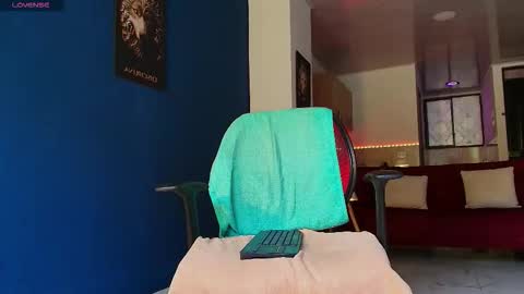 dwayne_brown online show from November 24, 2025, 7:24 pm