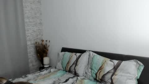 Snapshot of dyanne18 chatting on November 20, 2025, 5:12 pm Dyanne online show from November 20, 2025, 5:12 pm