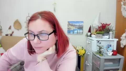 Snapshot of dyannelovee chatting on February 12, 2025, 3:27 pm Dyanne online show from February 12, 2025, 3:27 pm