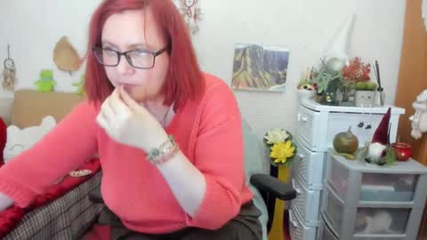 Snapshot of dyannelovee chatting on March 2, 2025, 9:54 pm Dyanne online show from March 2, 2025, 9:54 pm