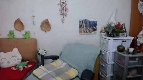 Snapshot of dyannelovee chatting on March 9, 2025, 8:10 pm Dyanne online show from March 9, 2025, 8:10 pm