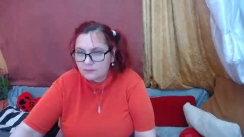 Snapshot of dyannelovee chatting on April 23, 2026, 4:03 am Dyanne online show from April 23, 2026, 4:03 am