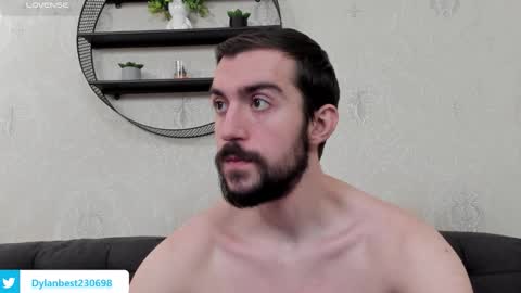 Dylan online show from December 16, 2025, 10:15 pm