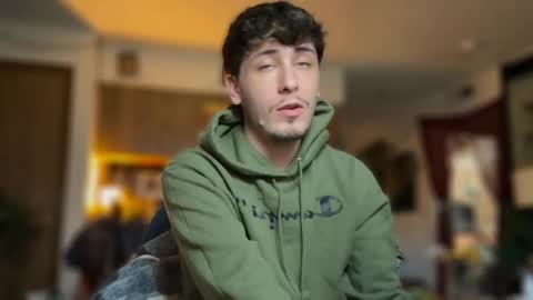 Dylan Daniel 7.8 online show from September 10, 2025, 9:15 pm