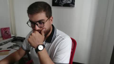 dylanhot10 online show from December 17, 2025, 7:09 pm