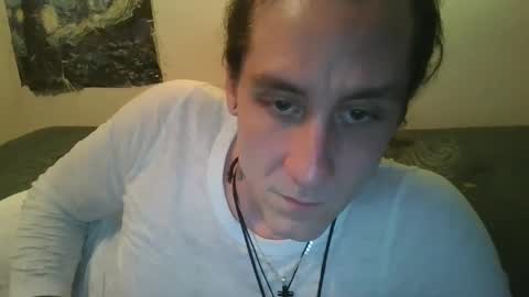 Snapshot of dylanjowelch chatting on March 1, 2025, 4:47 am Aurora online show from March 1, 2025, 4:47 am
