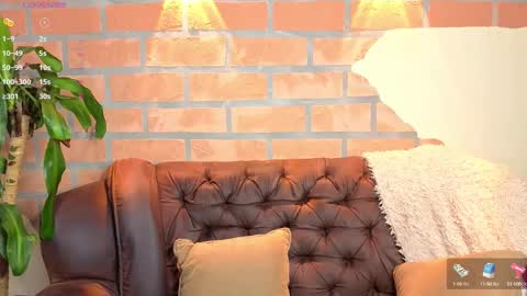 Snapshot of dylanstonne1 chatting on September 30, 2025, 11:32 pm D Y L A N online show from September 30, 2025, 11:32 pm