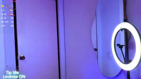 Snapshot of dylanstonne1 chatting on November 19, 2025, 9:15 pm D Y L A N online show from November 19, 2025, 9:15 pm