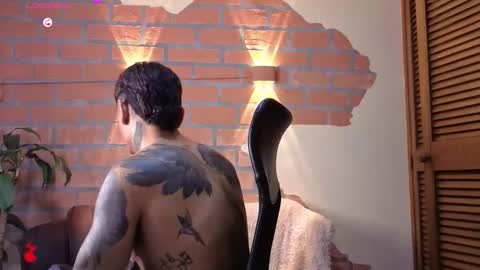 Snapshot of dylanstonne1 chatting on November 30, 2025, 10:03 pm D Y L A N online show from November 30, 2025, 10:03 pm