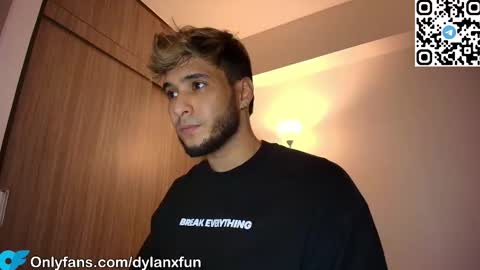 Snapshot of dylanxfun chatting on September 24, 2025, 2:37 am dylanxfun online show from September 24, 2025, 2:37 am
