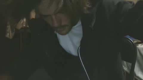 Snapshot of dylp400 chatting on November 10, 2025, 7:57 pm dylp400 online show from November 10, 2025, 7:57 pm