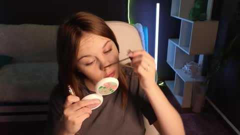 Dyna online show from September 28, 2025, 1:55 am