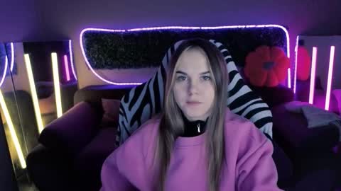 Dyna online show from November 24, 2025, 9:31 am