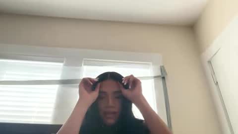 Snapshot of dynasty313 chatting on October 31, 2025, 3:24 pm Dynasty online show from October 31, 2025, 3:24 pm