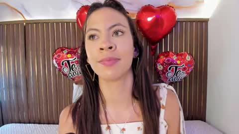 Call me Sofia online show from February 15, 2026, 7:43 pm