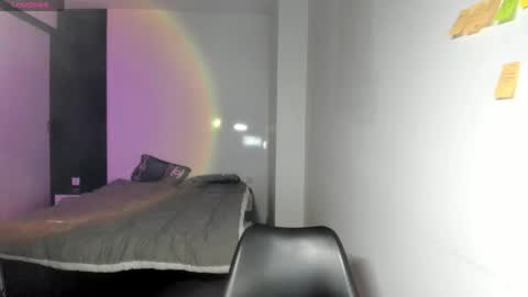 fansly - yourbestbaby online show from December 11, 2024, 6:14 am