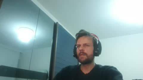 Snapshot of eaglecrm chatting on January 6, 2025, 12:27 am eaglecrm online show from January 6, 2025, 12:27 am