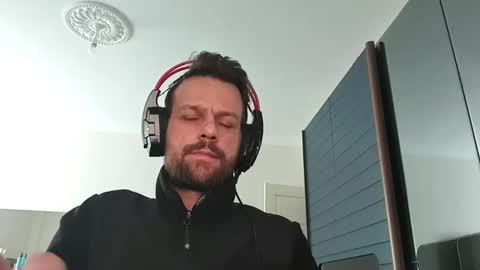 eaglecrm online show from March 21, 2026, 9:47 am