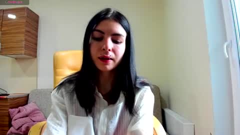 Snapshot of earthadobb chatting on July 12, 2026, 6:48 am Emma online show from July 12, 2026, 6:48 am