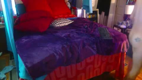 eastbayboy57 online show from February 9, 2026, 12:53 pm