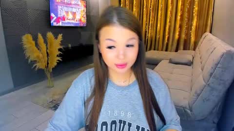 easternbeautyy online show from December 3, 2024, 7:55 pm