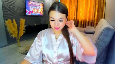 easternbeautyy online show from December 16, 2024, 7:26 am