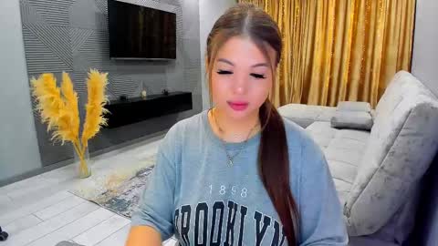 easternbeautyy online show from December 16, 2024, 7:00 pm