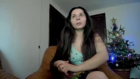 easyacee online show from December 20, 2024, 7:12 am