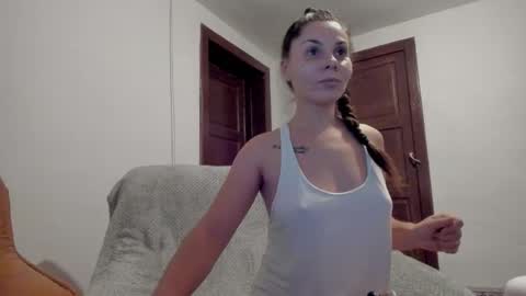 easyacee online show from October 10, 2025, 3:44 pm